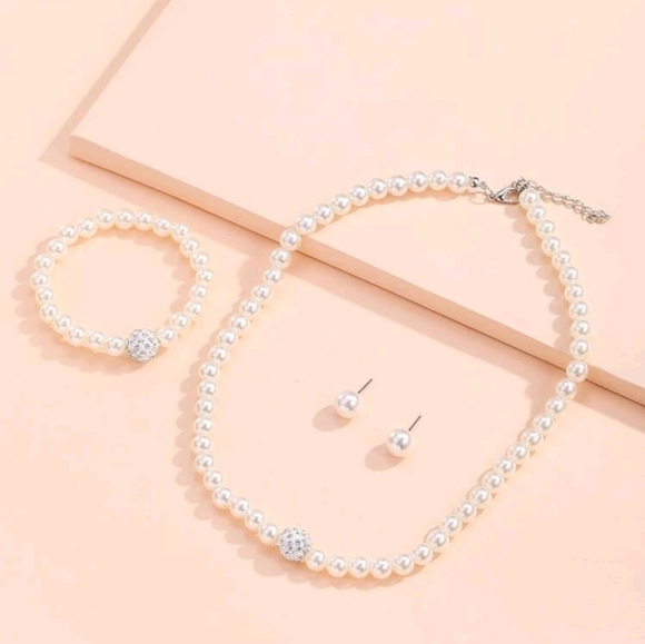 Faux Pearl Necklace, Earrings, and Bracelet Set - Picture 2 of 9